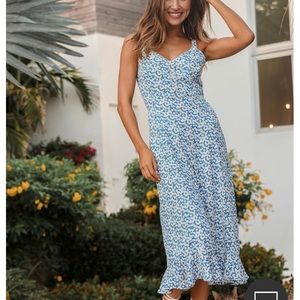 Lulu’s Darling Daisies midi dress